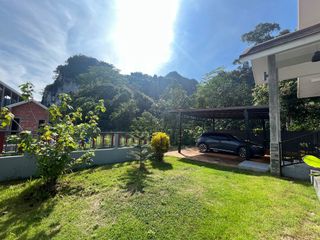出租 和 出售 2 卧室 独立屋 在 Mueang Krabi, Krabi