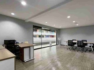For sale retail Space in Watthana, Bangkok