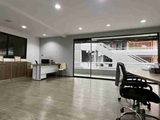 For sale retail Space in Watthana, Bangkok