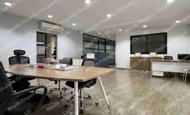 For sale retail Space in Watthana, Bangkok
