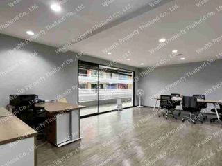 Local comercial en venta en Watthana, Bangkok
