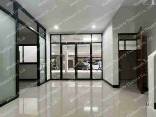 Local comercial en venta en Watthana, Bangkok