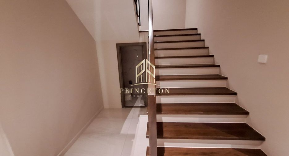 Casa en alquiler y en venta de 4 habitaciones en Saphan Sung, Bangkok
