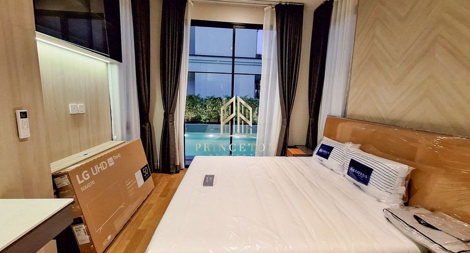 Casa en alquiler y en venta de 4 habitaciones en Saphan Sung, Bangkok