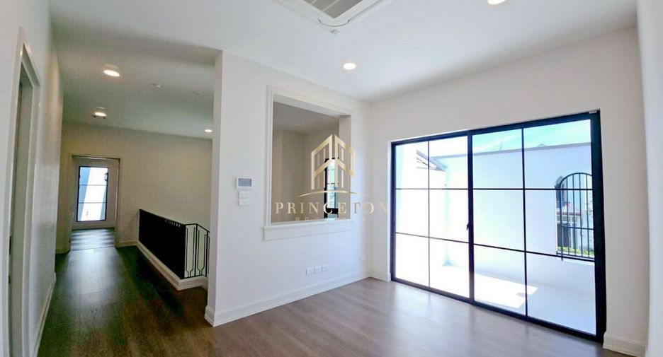 Casa en venta de 4 habitaciones en Bang Phli, Samut Prakan
