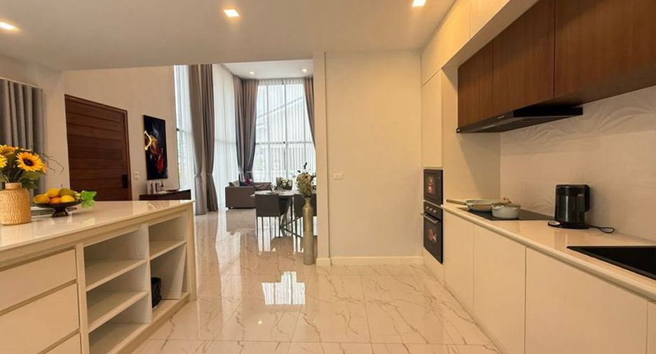 For rent 3 bedrooms villa in Bang Lamung, Chonburi