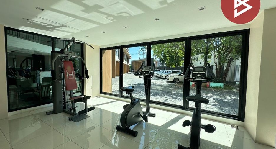 À vendre 1 chambre condo à Si Racha, Chonburi