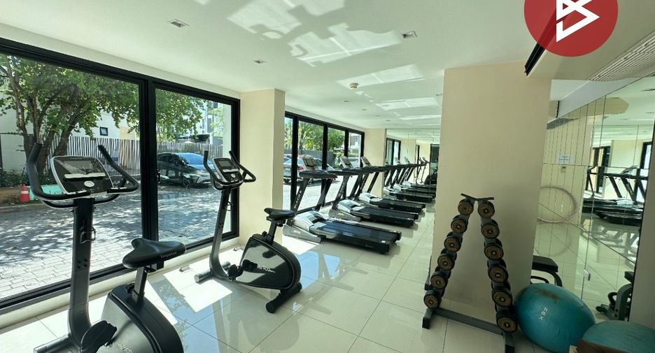 À vendre 1 chambre condo à Si Racha, Chonburi