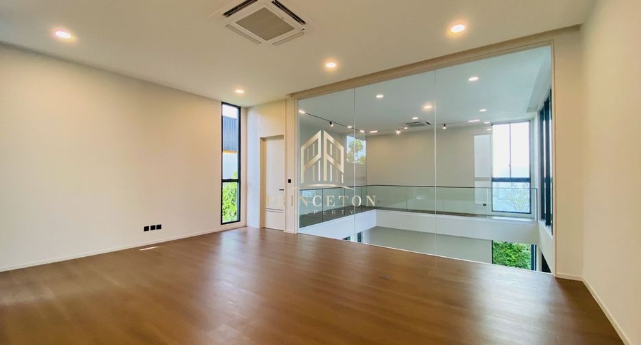 Casa en venta de 4 habitaciones en Saphan Sung, Bangkok