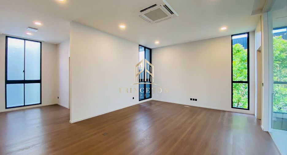 Casa en venta de 4 habitaciones en Saphan Sung, Bangkok