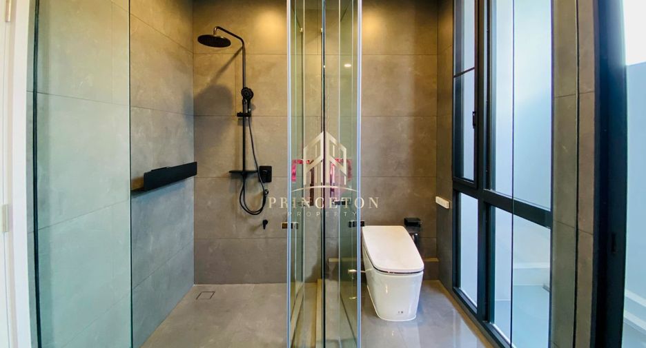 Casa en venta de 4 habitaciones en Saphan Sung, Bangkok