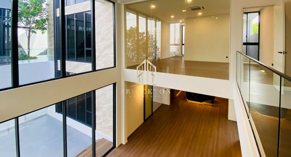 Casa en venta de 4 habitaciones en Saphan Sung, Bangkok