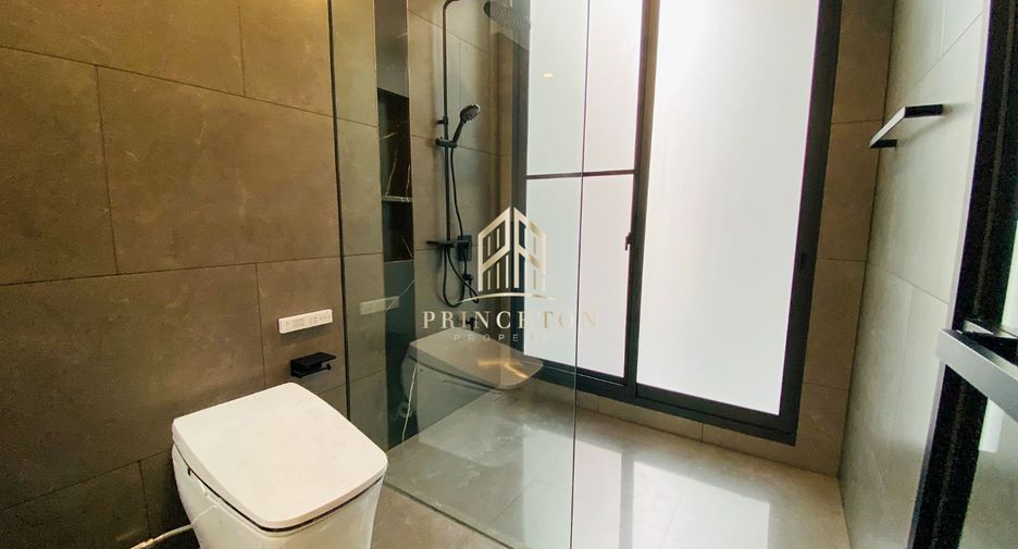 Casa en venta de 4 habitaciones en Saphan Sung, Bangkok