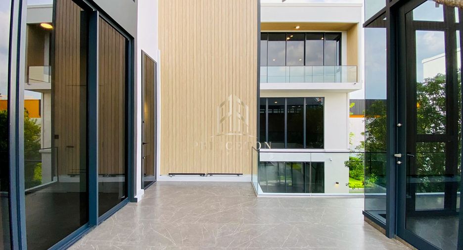 Casa en venta de 4 habitaciones en Saphan Sung, Bangkok