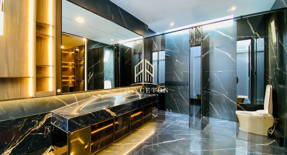 Casa en venta de 4 habitaciones en Saphan Sung, Bangkok