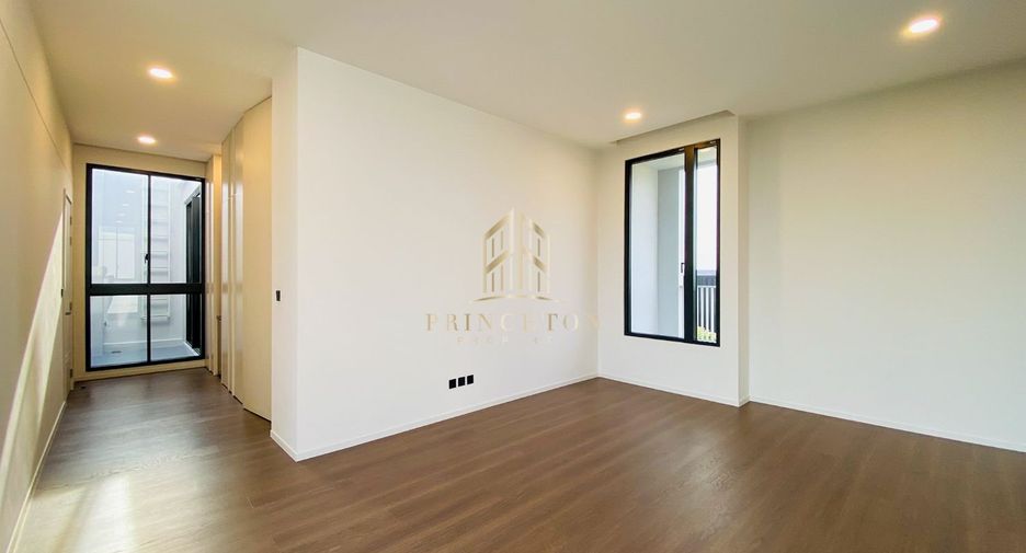 Casa en venta de 4 habitaciones en Saphan Sung, Bangkok