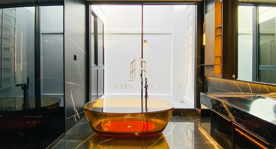 Casa en venta de 4 habitaciones en Saphan Sung, Bangkok