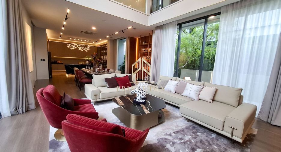 For rent and for sale 4 bedrooms house in Saphan Sung, Bangkok