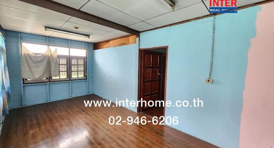 For sale 3 bedrooms house in Taling Chan, Bangkok