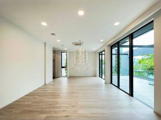 Casa en alquiler y en venta de 4 habitaciones en Bang Phli, Samut Prakan