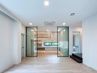 Casa en alquiler y en venta de 4 habitaciones en Bang Phli, Samut Prakan