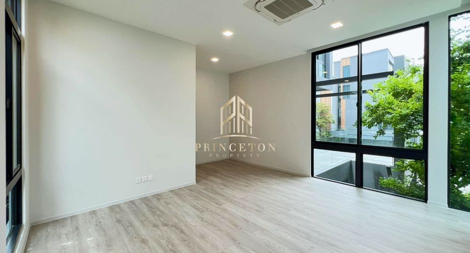 Casa en alquiler y en venta de 4 habitaciones en Bang Phli, Samut Prakan