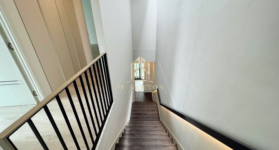 Casa en alquiler y en venta de 4 habitaciones en Bang Phli, Samut Prakan