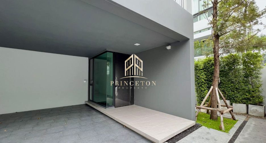 Casa en alquiler y en venta de 4 habitaciones en Bang Phli, Samut Prakan