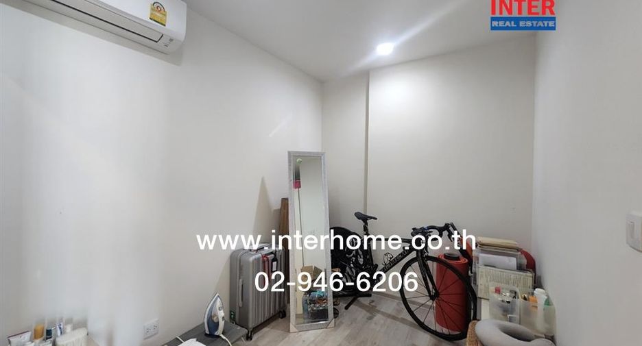 For sale 2 bedrooms condo in Khan Na Yao, Bangkok
