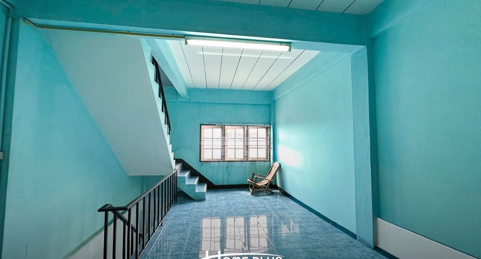 For sale 3 bedrooms retail Space in Nong Khaem, Bangkok