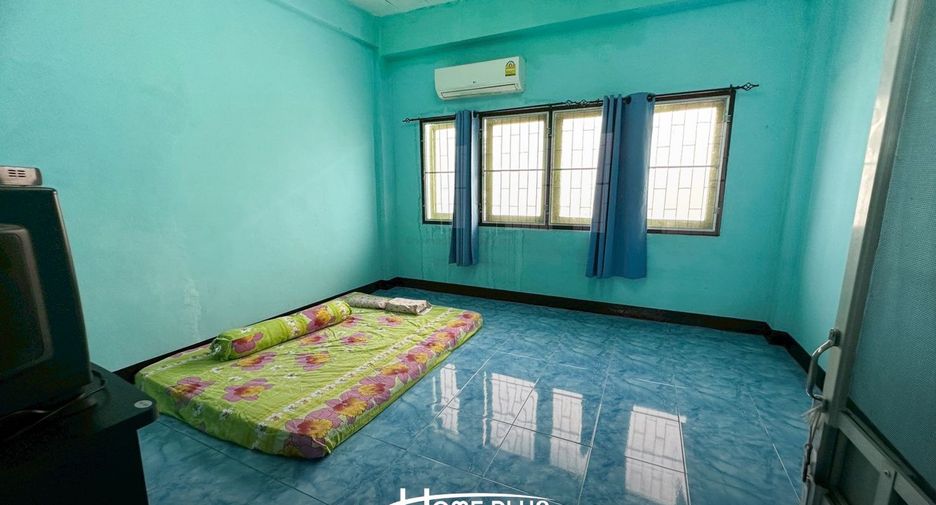 For sale 3 bedrooms retail Space in Nong Khaem, Bangkok