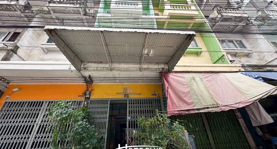 For sale 3 bedrooms retail Space in Nong Khaem, Bangkok