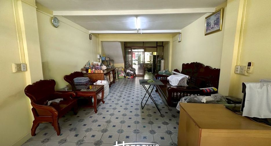 For sale 3 bedrooms retail Space in Nong Khaem, Bangkok