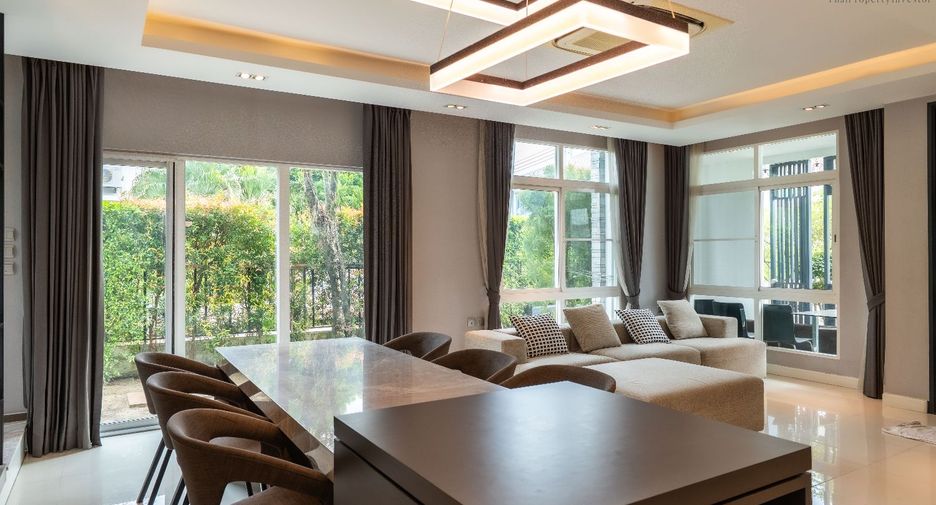 For rent 4 bedrooms house in Mueang Nonthaburi, Nonthaburi