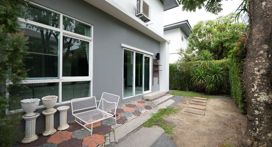 For rent 4 bedrooms house in Mueang Nonthaburi, Nonthaburi