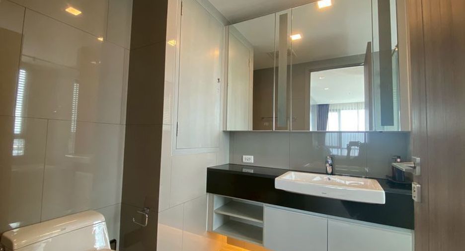 For rent 2 bedrooms condo in Si Racha, Chonburi