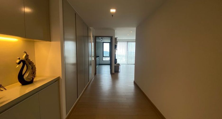 For rent 2 bedrooms condo in Si Racha, Chonburi