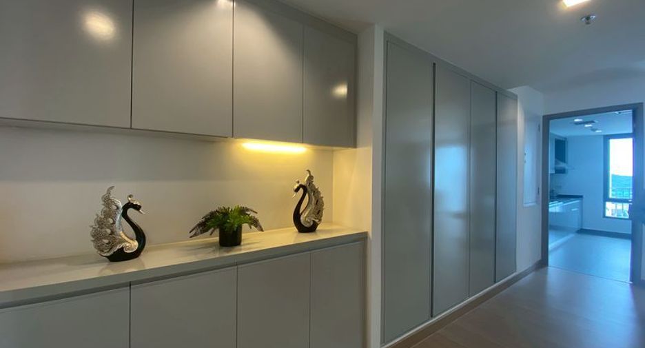 For rent 2 bedrooms condo in Si Racha, Chonburi