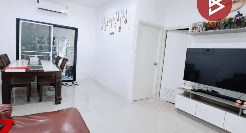 For sale 4 bedrooms townhouse in Lam Luk Ka, Pathum Thani