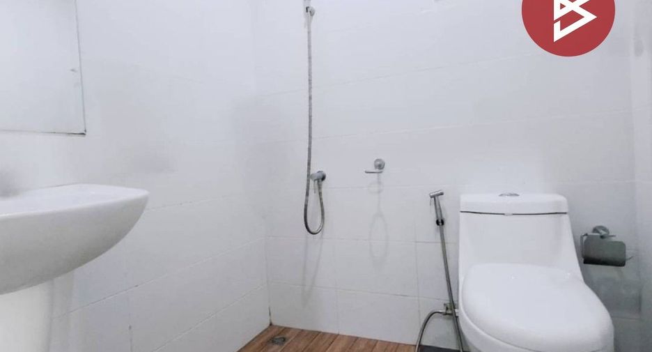 For sale 4 bedrooms townhouse in Lam Luk Ka, Pathum Thani