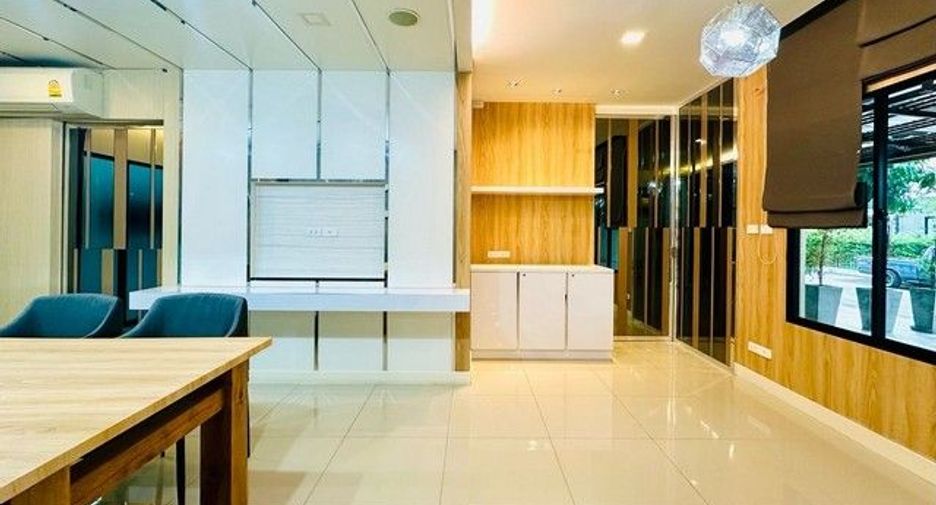 For rent 6 bedrooms house in Bang Bua Thong, Nonthaburi