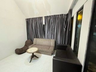 Casa en alquiler de 3 habitaciones en Thanyaburi, Pathum Thani
