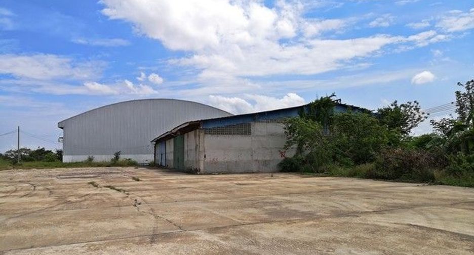For sale 1 bed warehouse in Mueang Uttaradit, Uttaradit