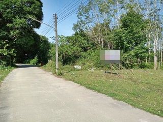 Terreno en venta en Phrom Khiri, Nakhon Si Thammarat