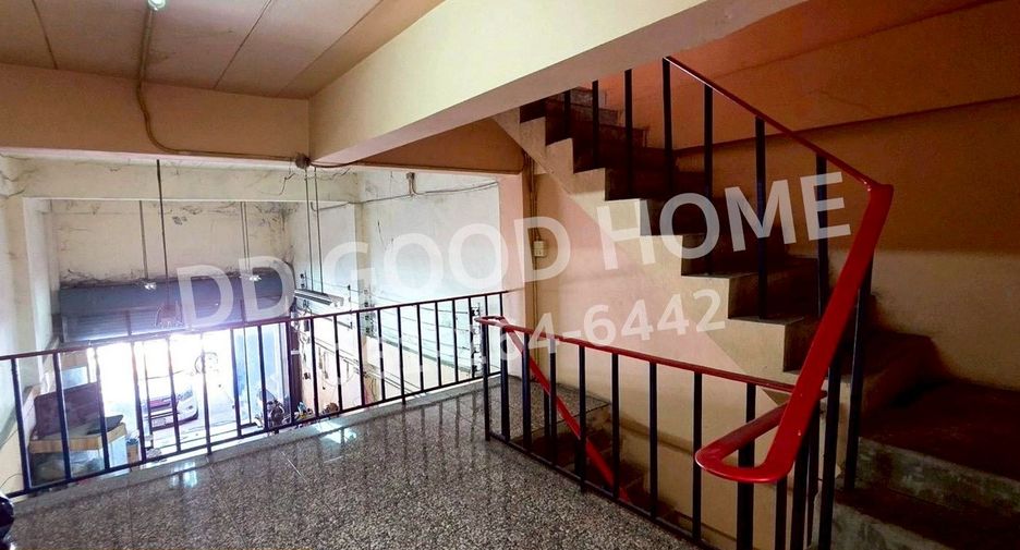 À vendre 4 chambres local commercial à Mueang Samut Sakhon, Samut Sakhon