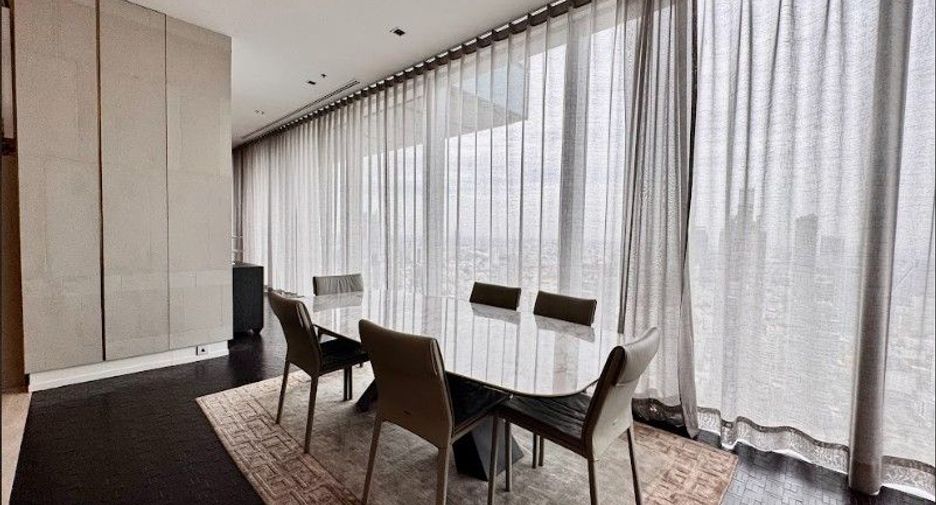 For rent 4 bedrooms condo in Sathon, Bangkok