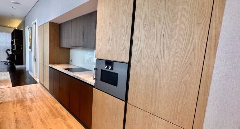 For rent 4 bedrooms condo in Sathon, Bangkok