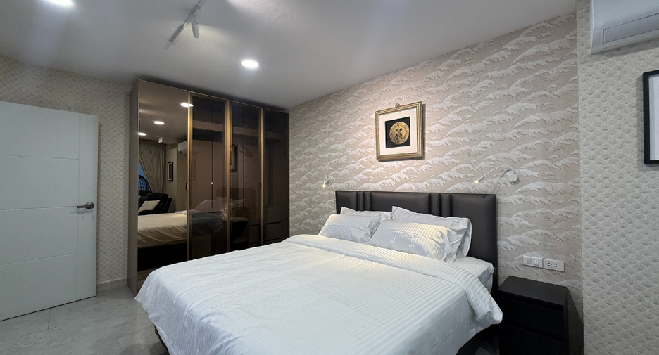 For sale 3 bedrooms condo in Mueang Chiang Mai, Chiang Mai