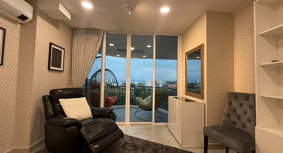 For sale 3 bedrooms condo in Mueang Chiang Mai, Chiang Mai