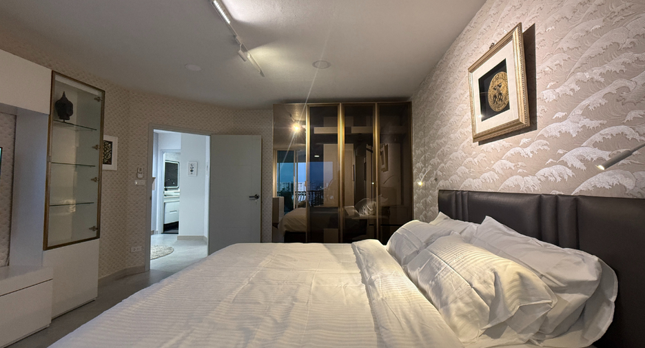 For sale 3 bedrooms condo in Mueang Chiang Mai, Chiang Mai